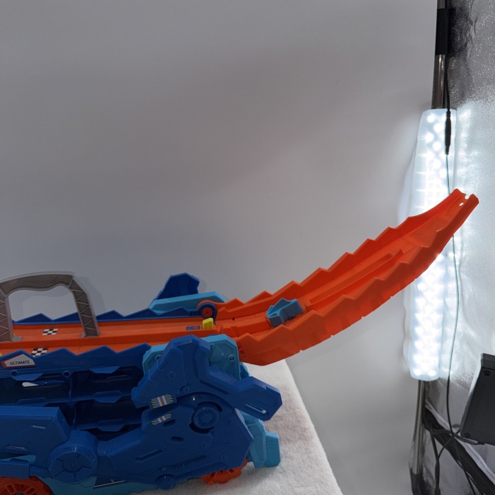 Hot Wheels City Toy Car Track Set, Ultimate T-Rex Transporter, Dinosaur Hauler - Picture 7 of 9